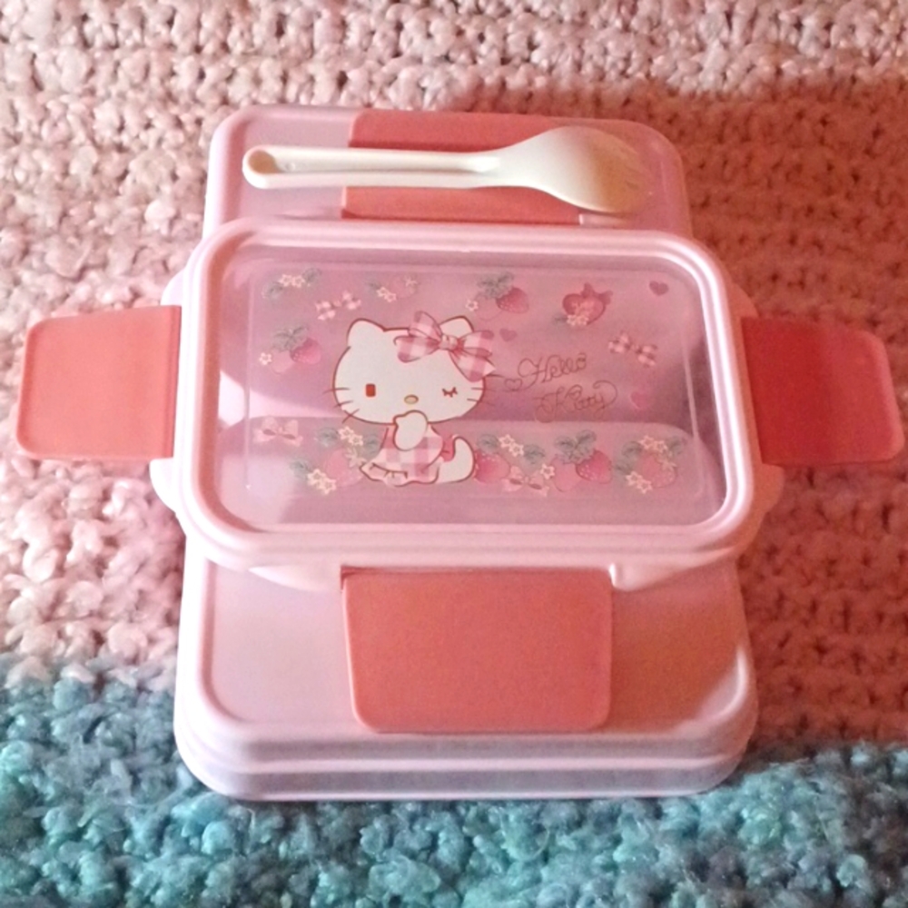 Hello Kitty Bento Box - Picture 6 of 6